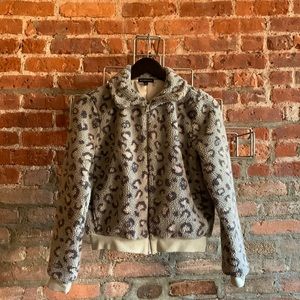 Beyond Yoga All Time Bomber Jacket Sherpa Grey Pink Leopard Print Size S